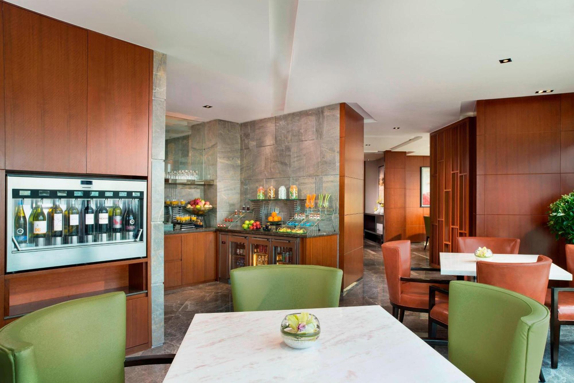 Sheraton Grand Beijing Dongcheng Hotel Exterior foto